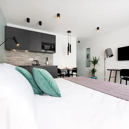 Luxury Residence Levante 2 Rovigno Esterno foto
